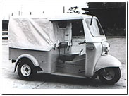 1956年上市初期的迷你车“Midget”